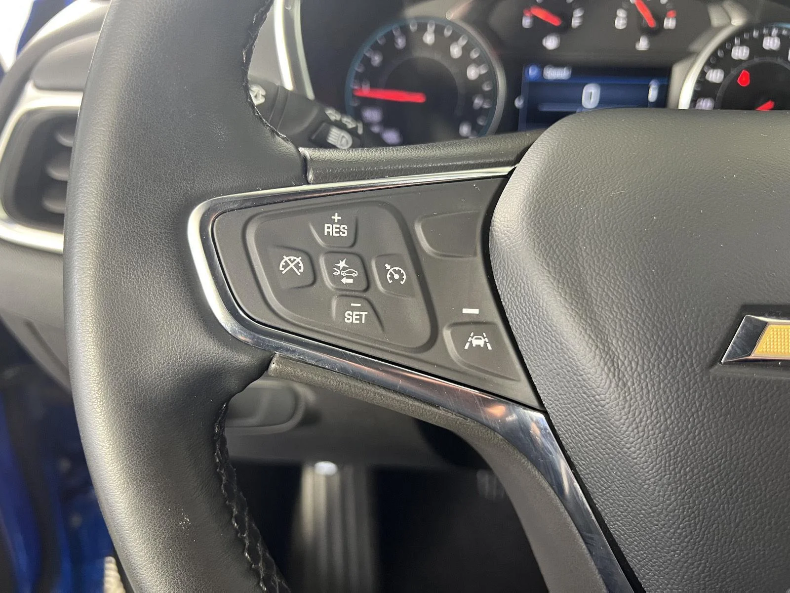 Used 2024 Riptide Blue Metallic Chevrolet LT image 9