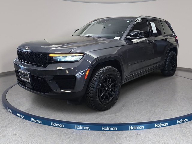 2022 Jeep Grand Cherokee Altitude