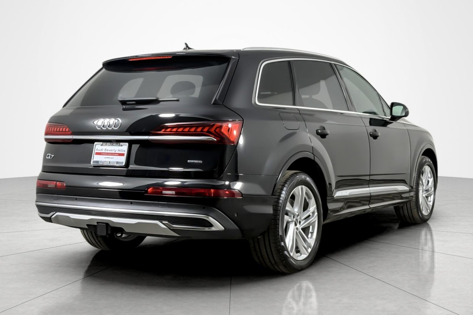 Used 2023 Mythos Black Metallic Audi Premium 45 TFSI quattro image 5