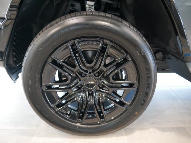 New 2027 Selenite Grey Mercedes-Benz G 580 image 33