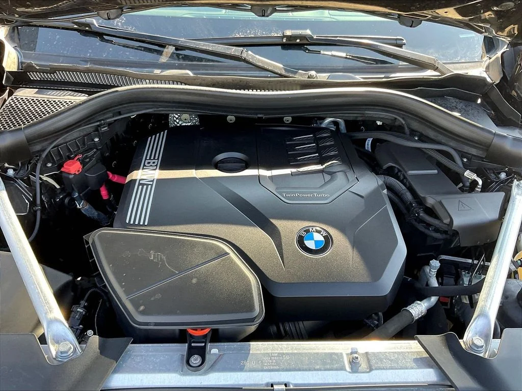 Used 2022  BMW xDrive30i image 29