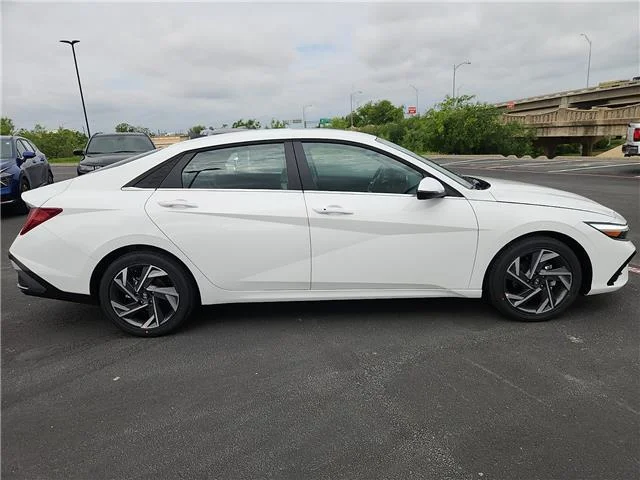 New 2026 Serenity White Pearl Hyundai Limited image 5
