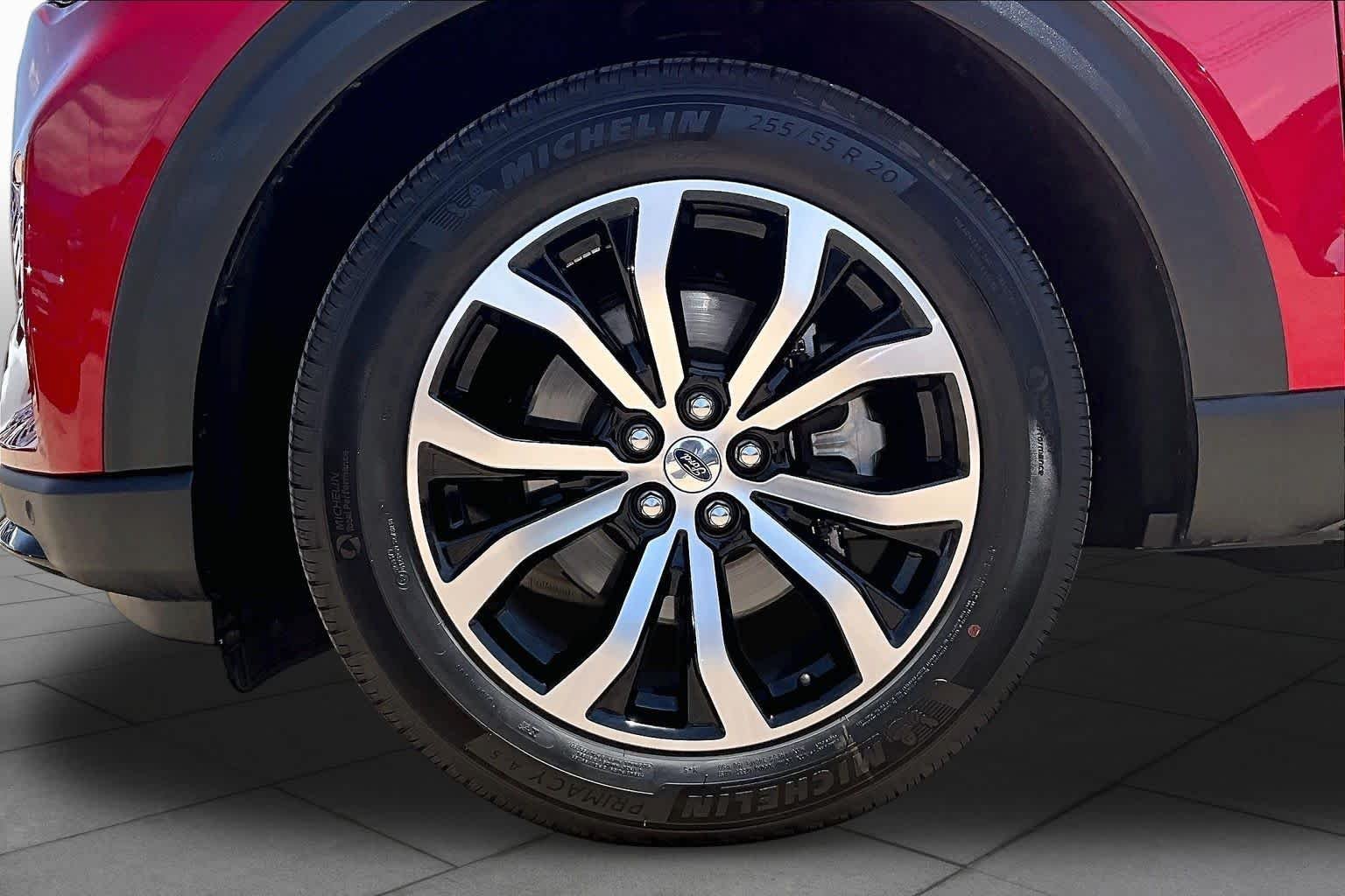Used 2026 Rapid Red Metallic Tinted Clearcoat Ford ST-Line image 10