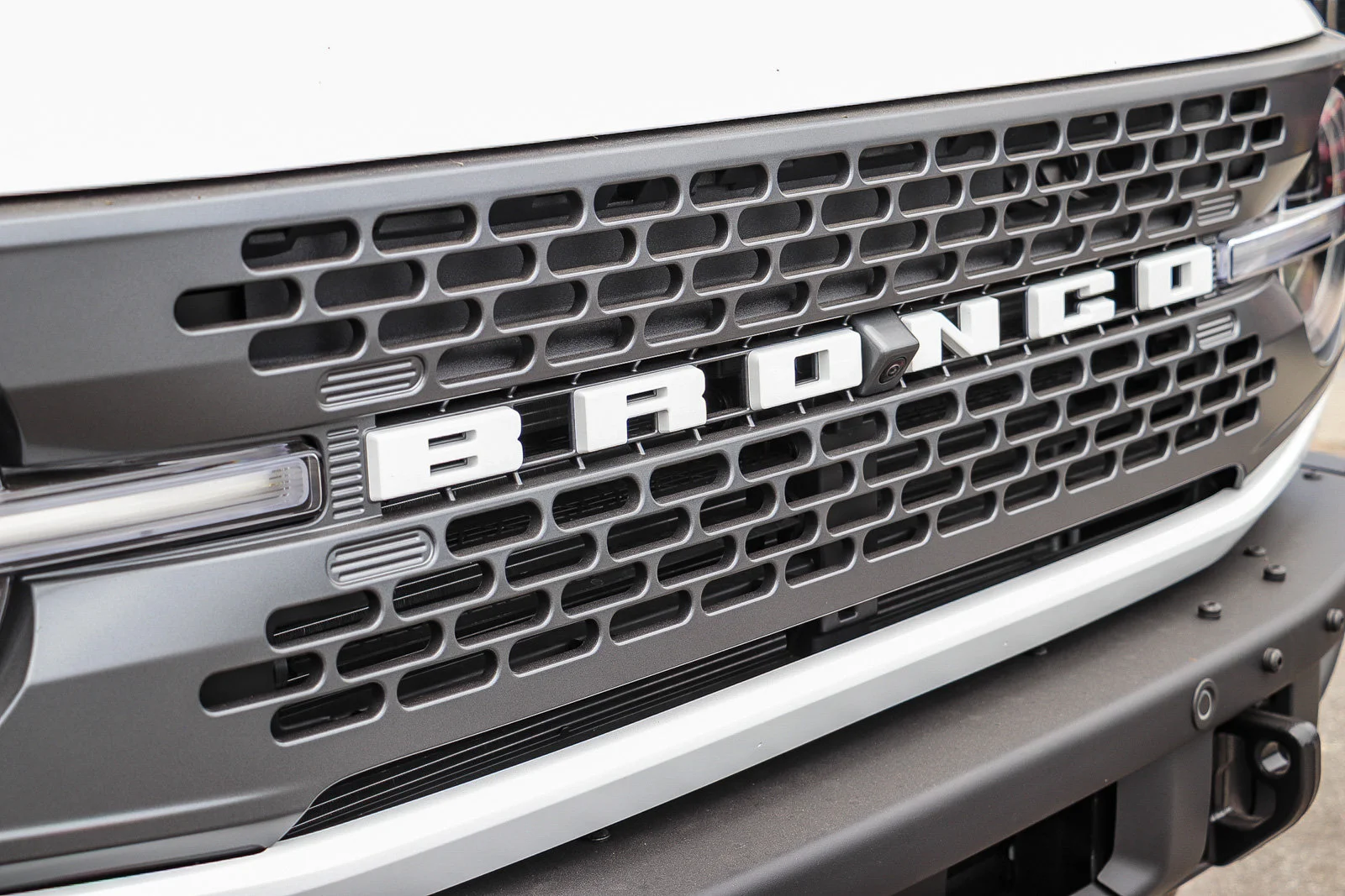 New 2026 Oxford White Ford Badlands® image 5