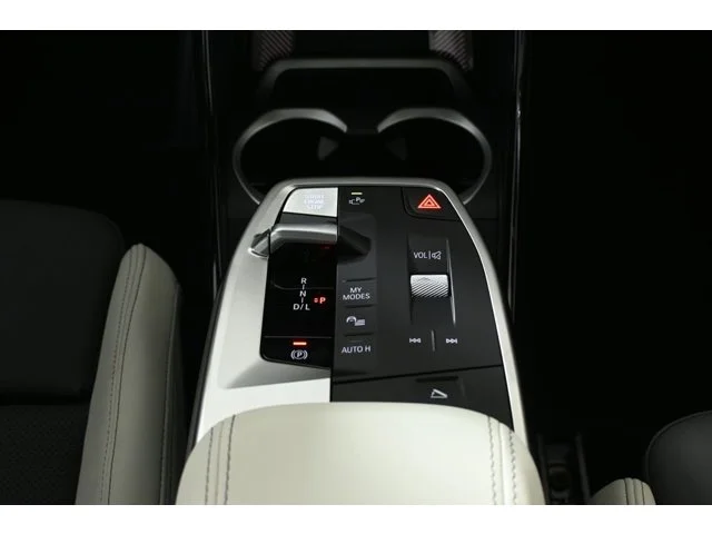 New 2026 Alpine White BMW xDrive28i image 24