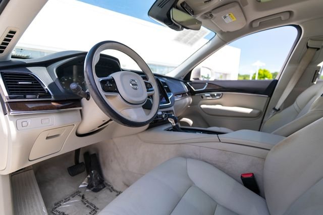 Used 2016 Sand Metallic Volvo T6 Momentum image 4