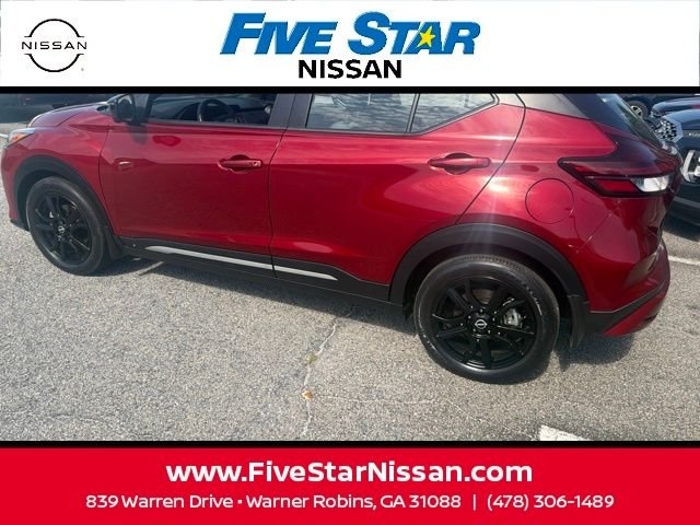 Used 2023 Red Nissan SR image 14