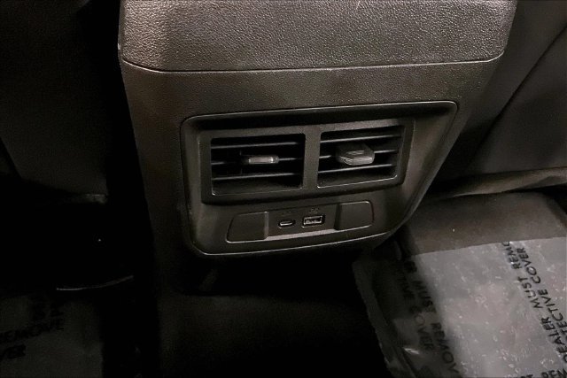 Used 2023 Onyx Black GMC Denali image 32