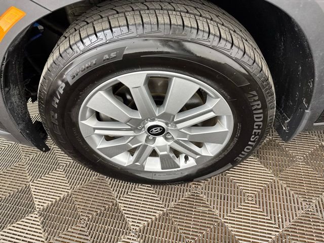 Certified Used 2025 Black Hyundai SE image 35