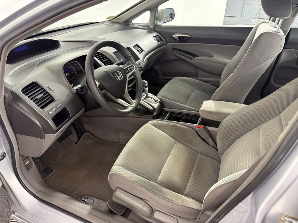 Used 2011 Silver Honda LX image 9