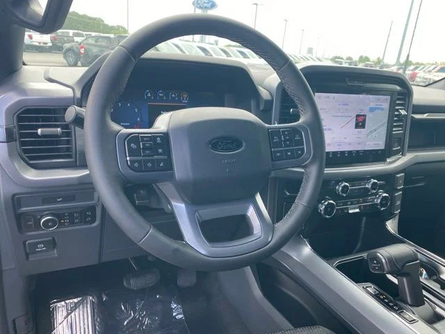 New 2026 Agate Black Metallic Ford XLT image 15