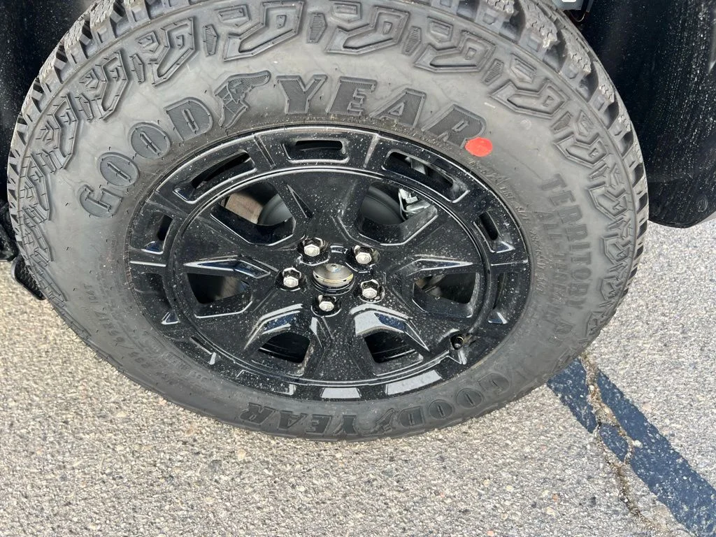 New 2026 Oxford White Ford Badlands® image 31