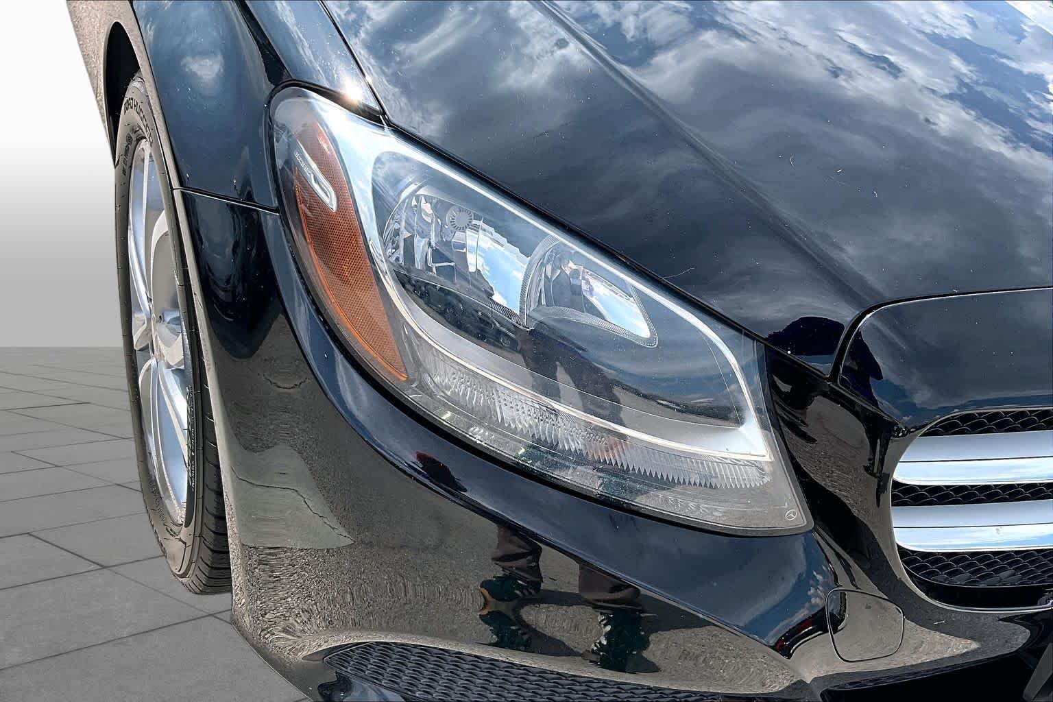 Used 2018 BLACK Mercedes-Benz C 300 image 28