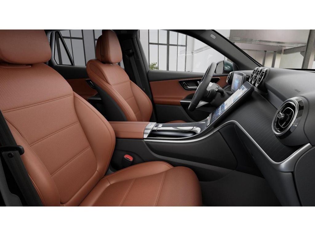 New 2026 Verde Silver Metallic Mercedes-Benz GLC 300 image 4