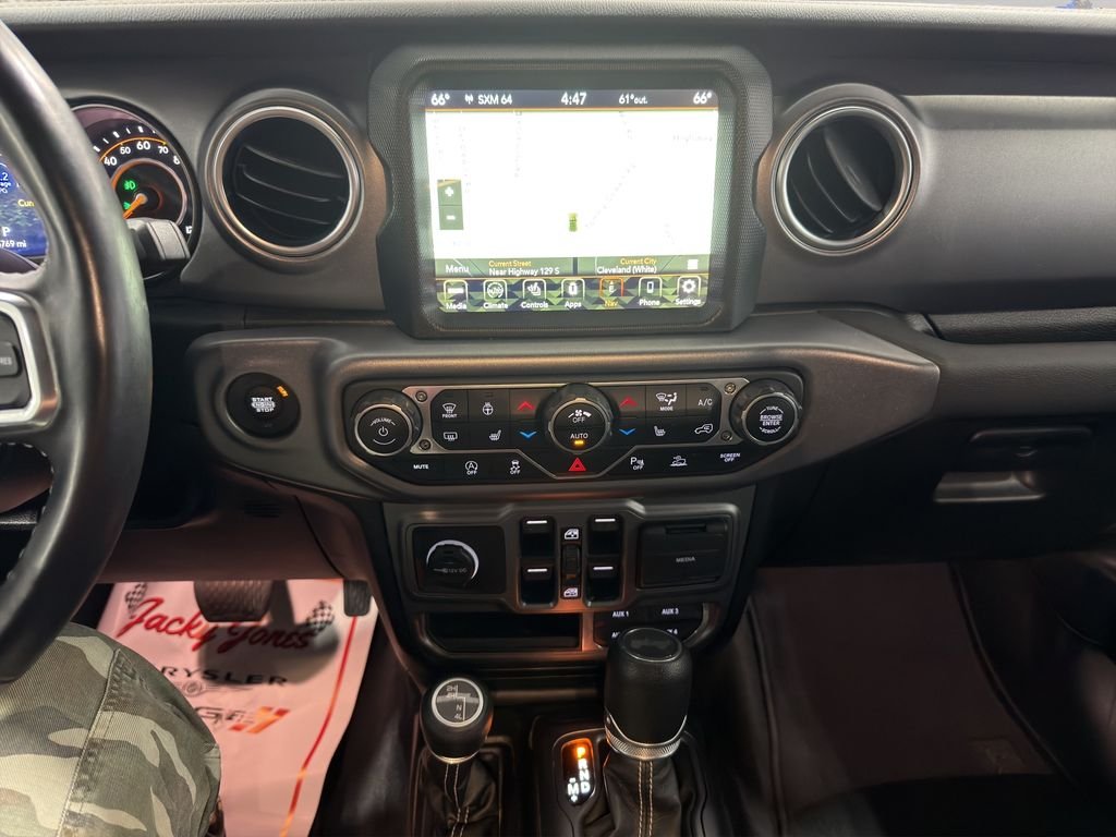 Used 2023 Bright White Clearcoat Jeep Sahara image 31