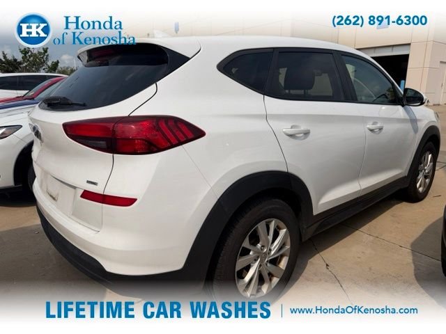 Used 2019 White Hyundai SE image 2