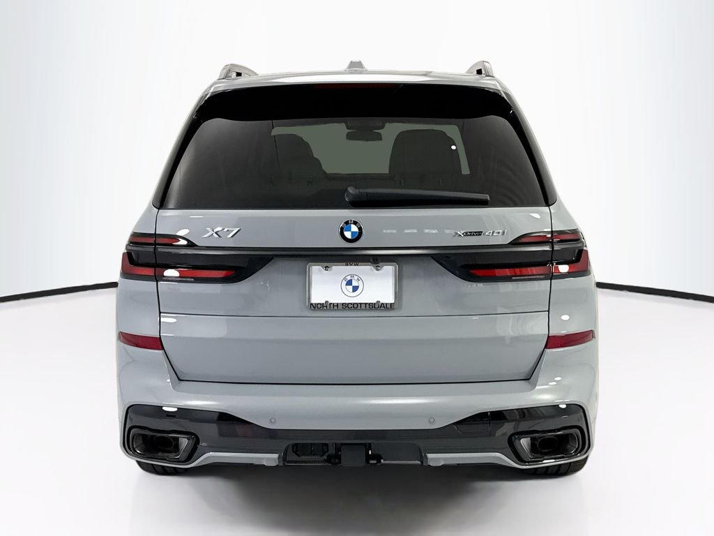 Used 2027 Gray Metallic BMW xDrive40i image 6