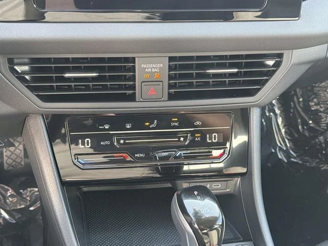 New 2026 White Volkswagen 1.5T S image 21