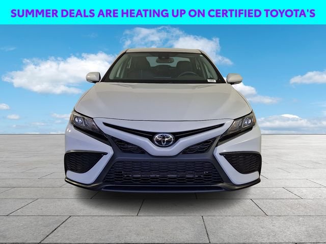 Used 2024 White Toyota SE image 3