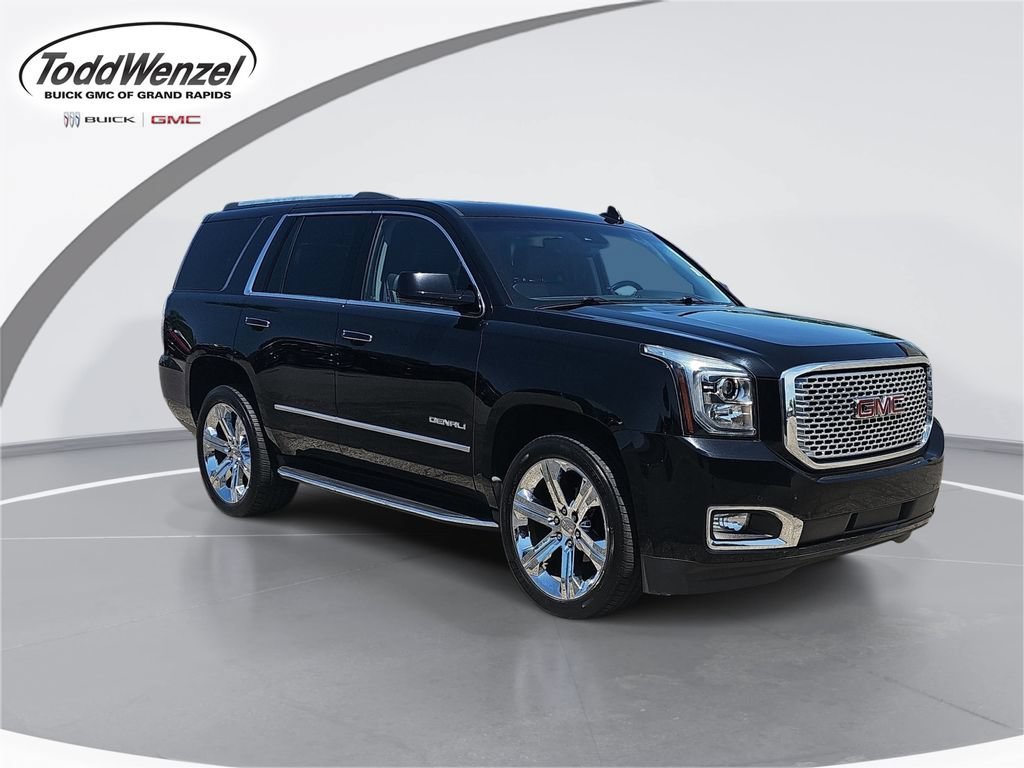 2017 GMC Yukon 4WD Denali's photo