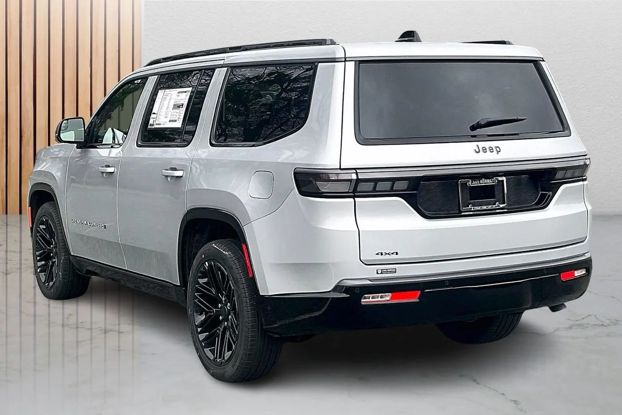 New 2026 Silver Zynith Jeep Limited Reserve image 6