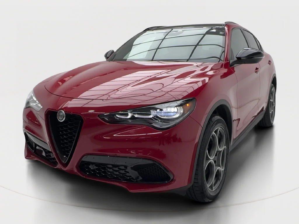 New 2026 Red Alfa Romeo Base image 6