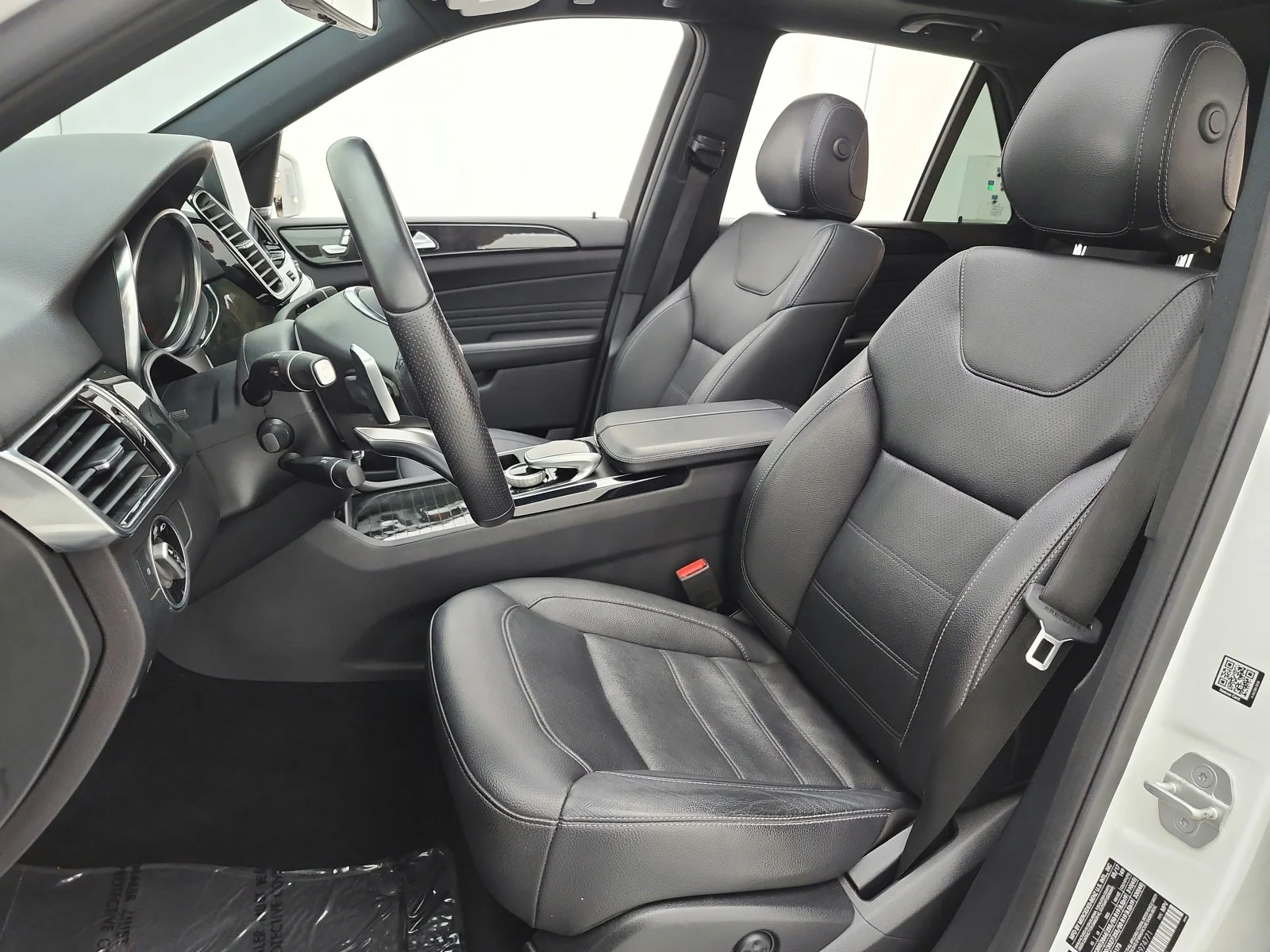 Used 2017 Polar White Mercedes-Benz GLE 350 SUV image 13