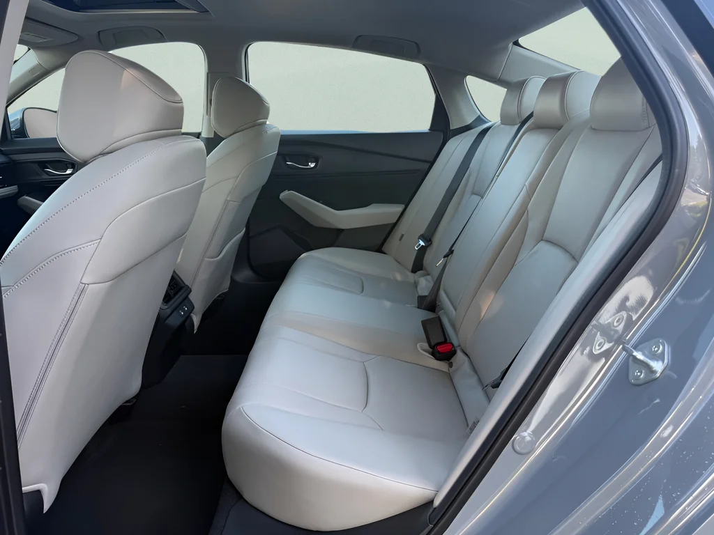 New 2026 Urban Gray Pearl Honda EX-L image 11