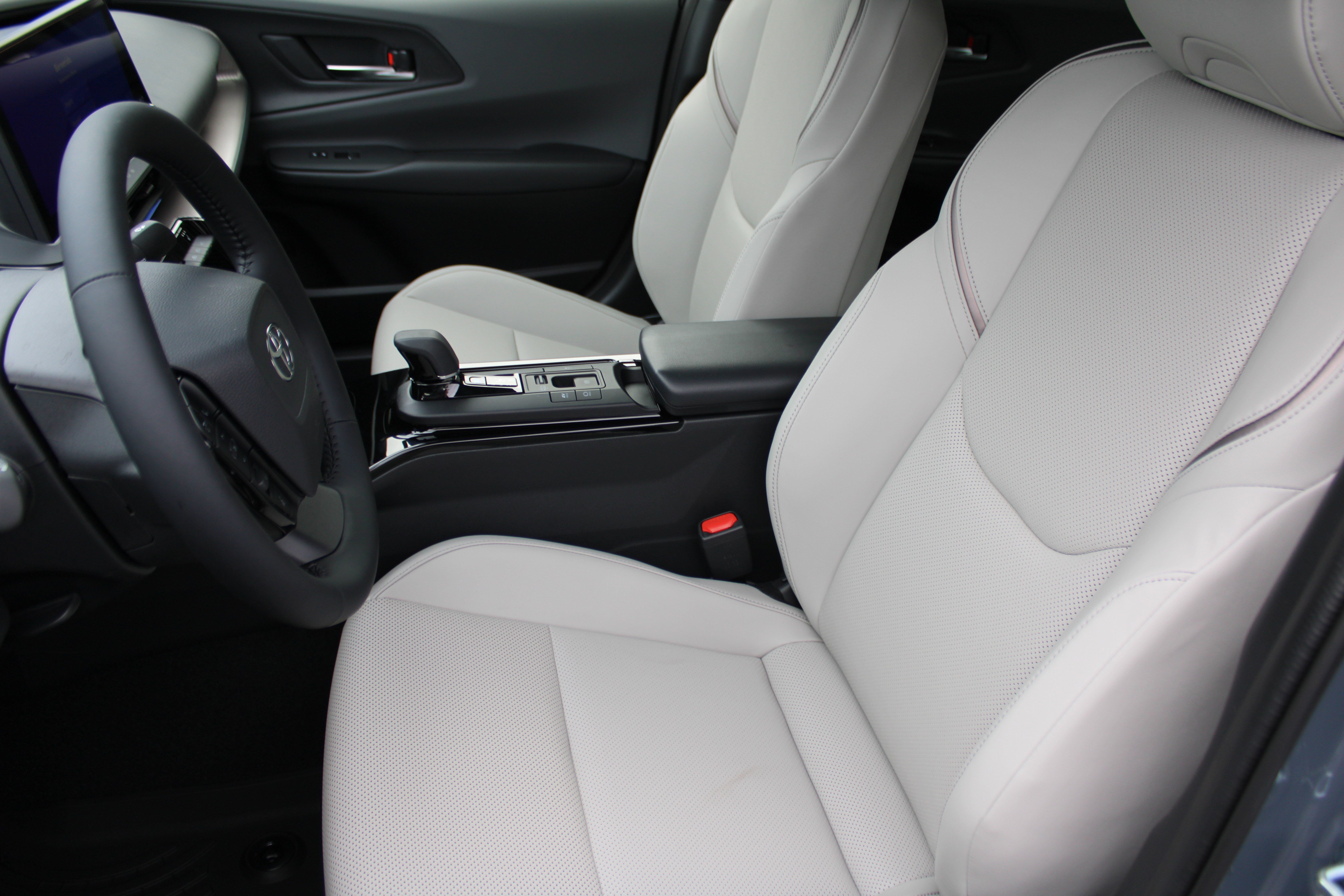 New 2026 Guardian Gray Toyota  XLE image 17