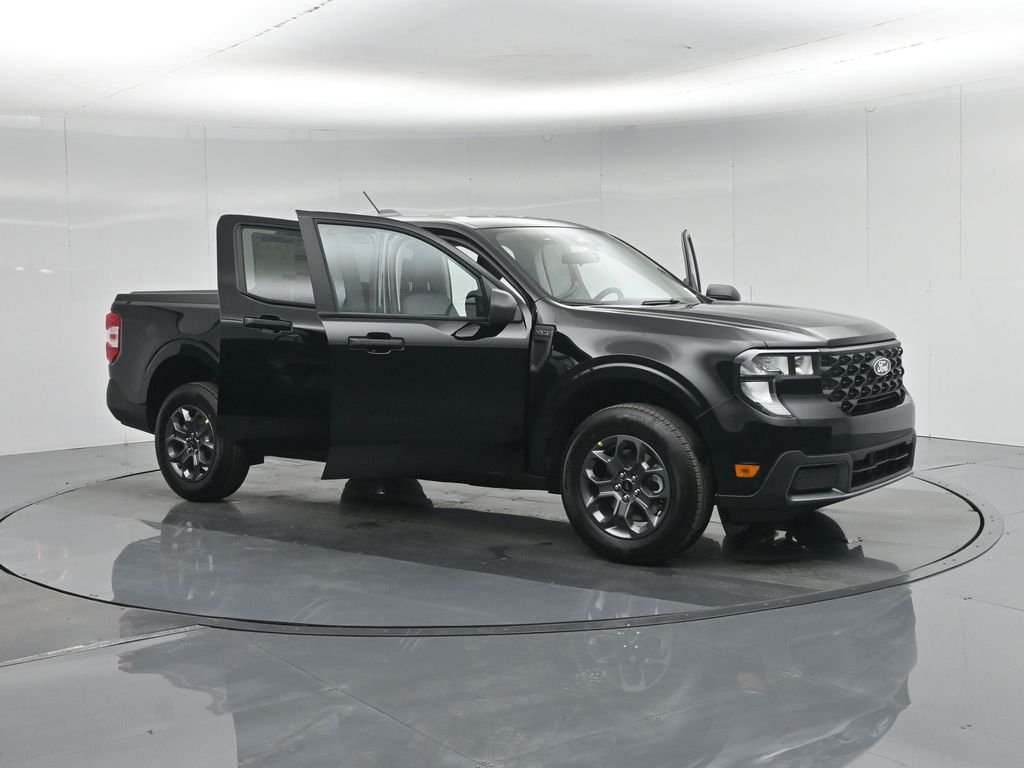 New 2026 Shadow Black Ford XLT image 6