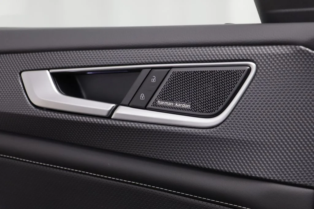 New 2026 Silver Mist Volkswagen SEL Premium R-Line image 8