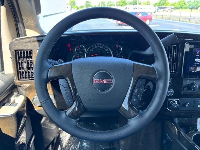 Used 2025 Special Exterior Color GMC Explorer Limited SE image 25