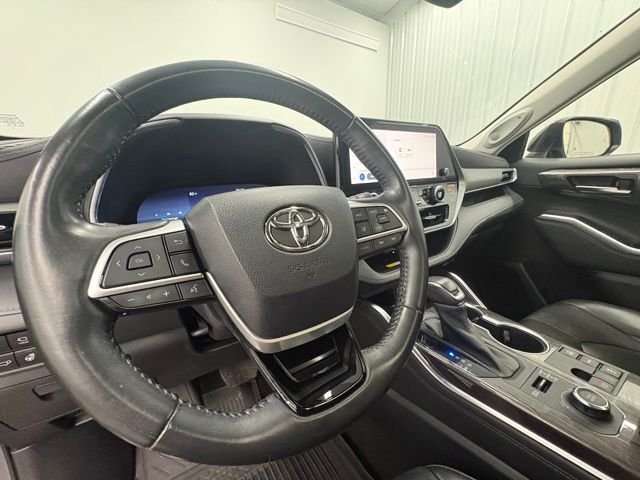 2023 Toyota Highlander Platinum - Photo 21
