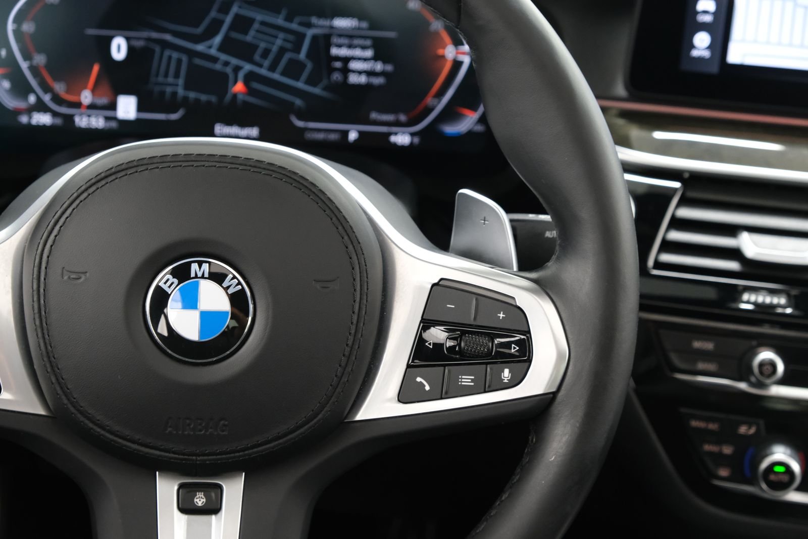 Used 2023 Black Sapphire Metallic BMW 540i xDrive image 14