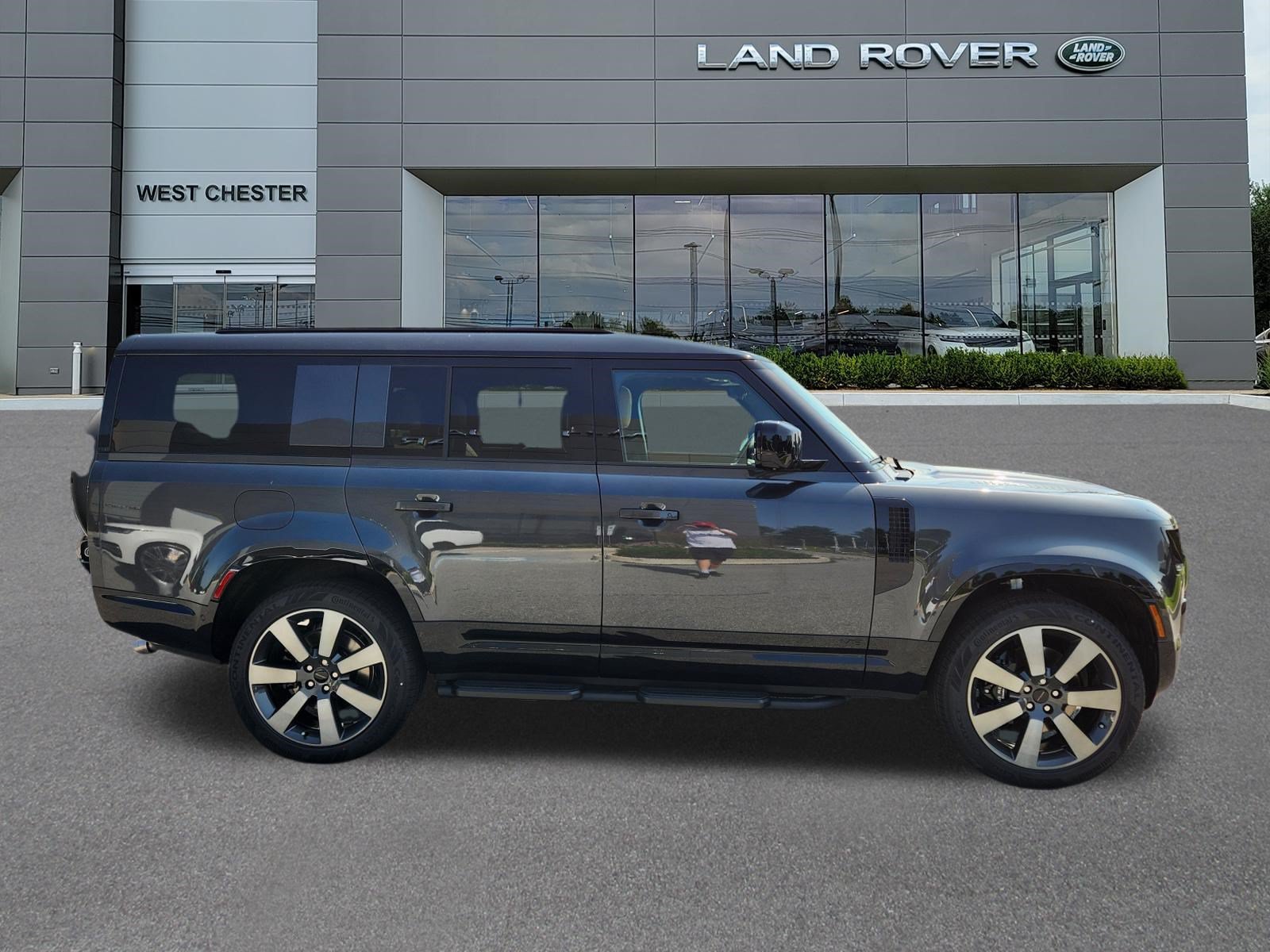 New 2026 Carpathian Grey LAND ROVER V8 image 6