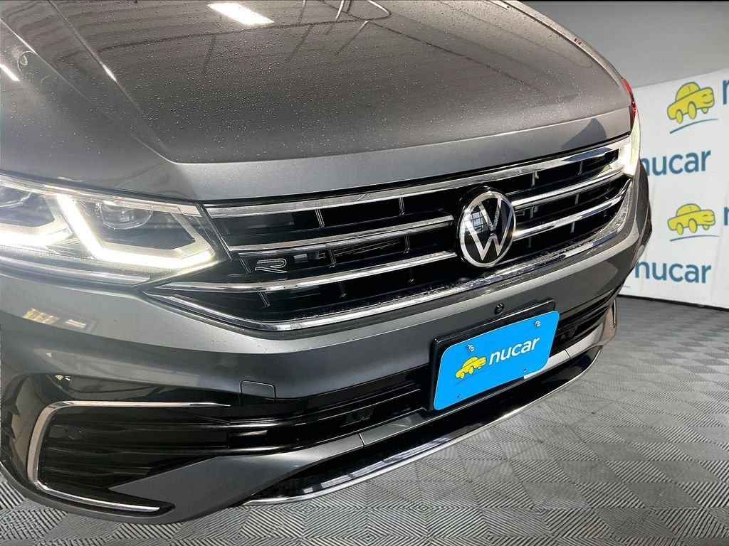 Used 2022 Platinum Gray Metallic Volkswagen 2.0T SEL R-Line image 32