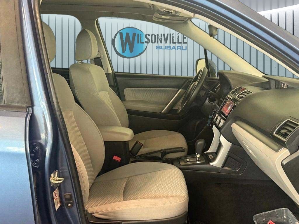 Used 2017 Blue Subaru 2.5i Premium image 6