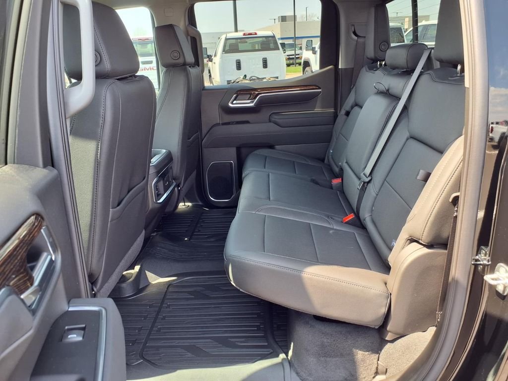 Used 2026 Onyx Black GMC Elevation image 15