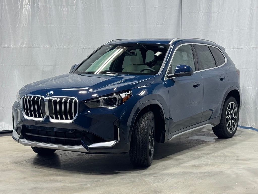 New 2026 Blue BMW xDrive28i image 3