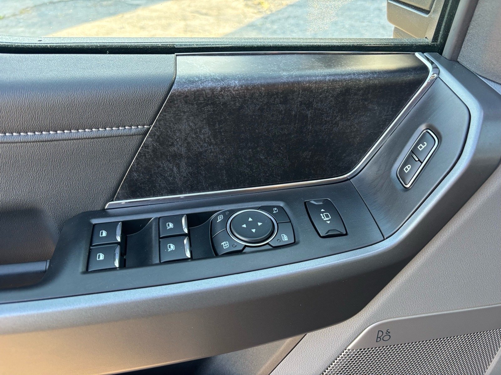 New 2026 Carbonized Gray Metallic Ford F-350® XLT image 9