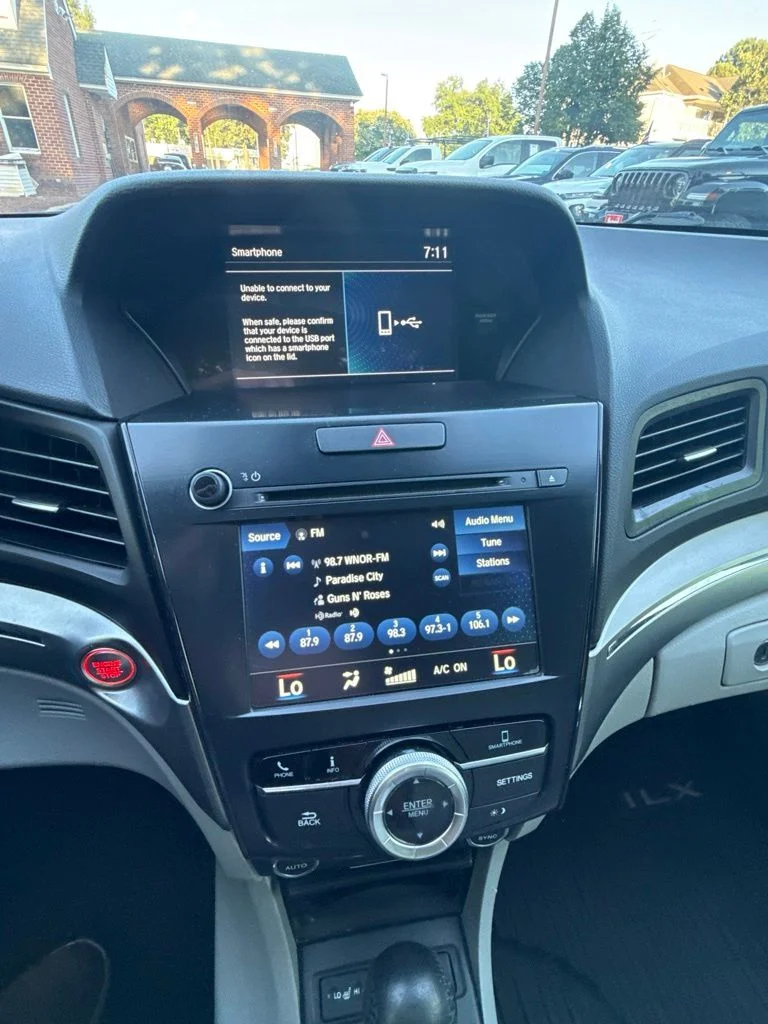 Used 2020  Acura Premium Package image 20