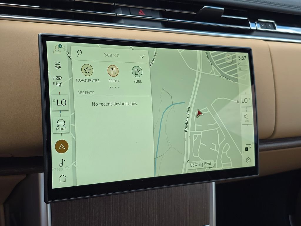 New 2026  Land Rover SE image 29