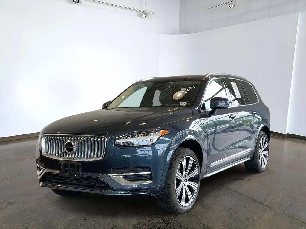 Certified Used 2024 Denim Blue Metallic Volvo T8 Plus 6 Passenger image 1