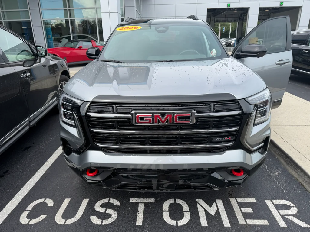 Used 2026 Sterling Metallic GMC AT4 image 9