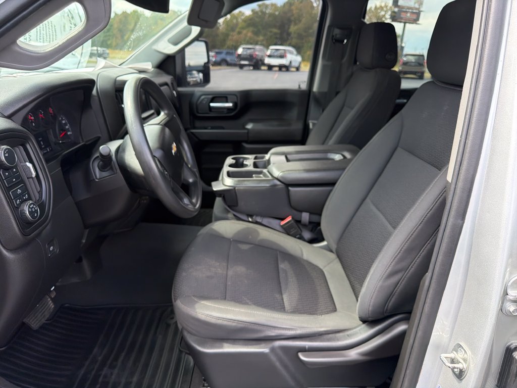 Used 2023 Silver Chevrolet Custom image 13
