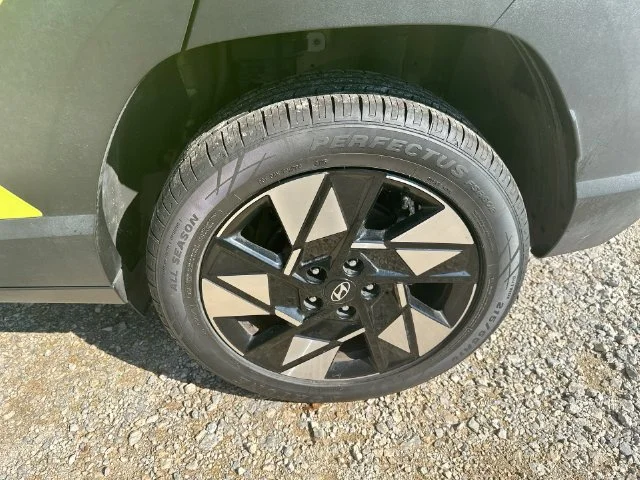 Used 2024 Yellow Hyundai SEL image 58