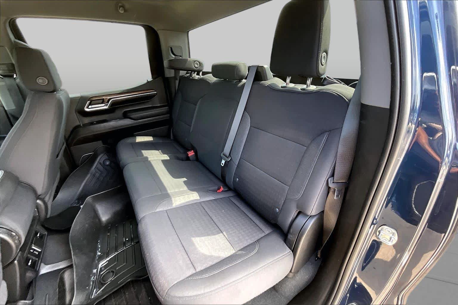 Used 2023 Northsky Blue Metallic Chevrolet LT image 20