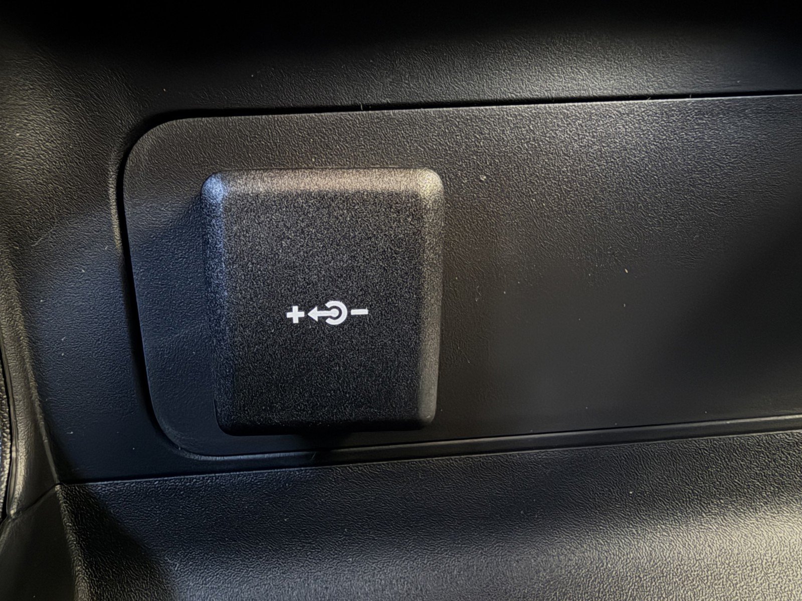 2026 Land Rover Defender S - Photo 20