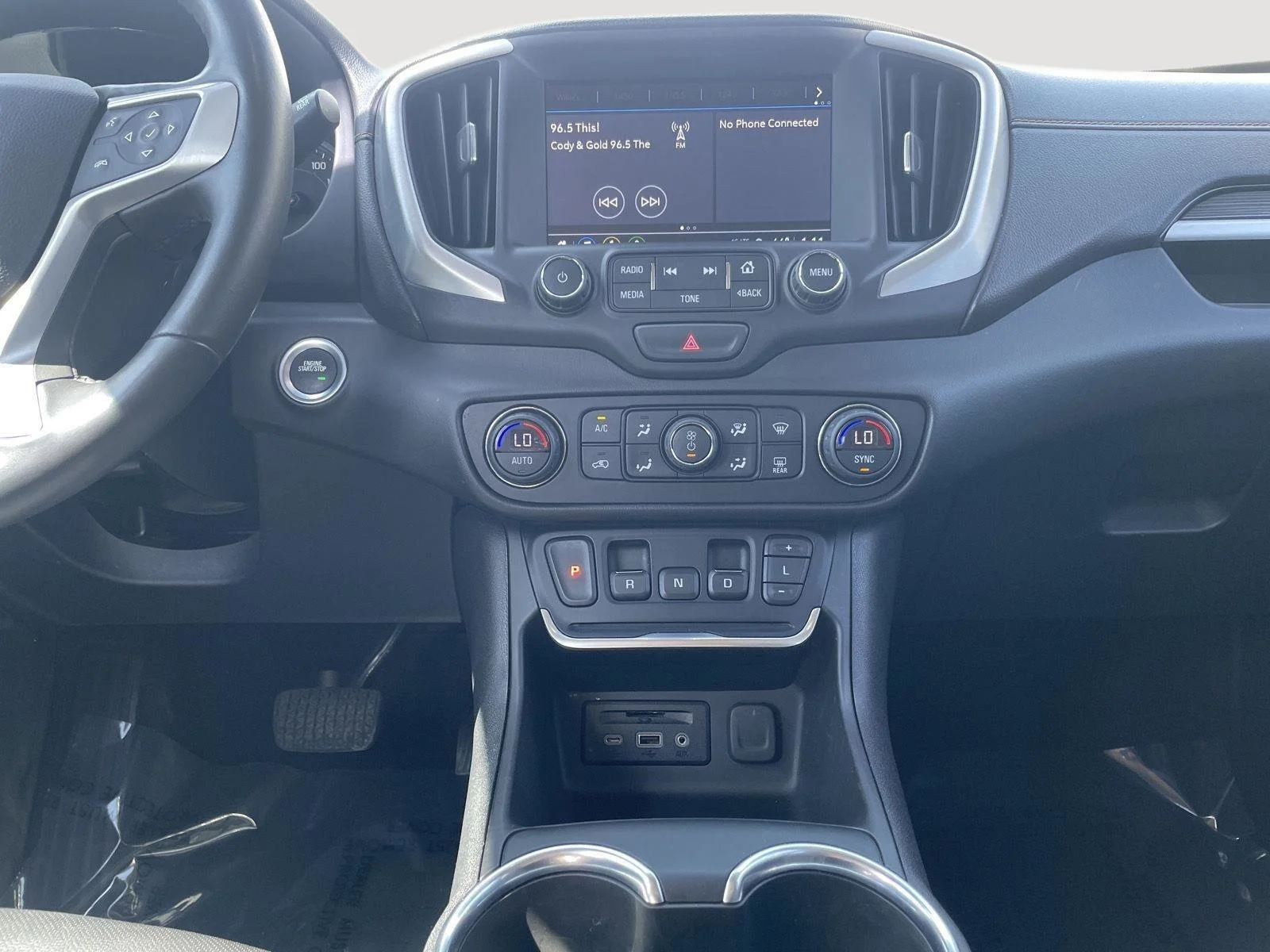 Used 2018 Coppertino Metallic GMC SLT image 18