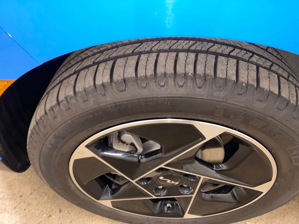 Used 2025 Surf Blue Kia EX image 26